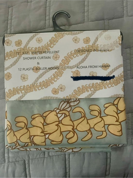 Other - NWT exclusive, HAWAII Le’ale’a Floral leis Shower Curtain Set, 12 roller hooks.